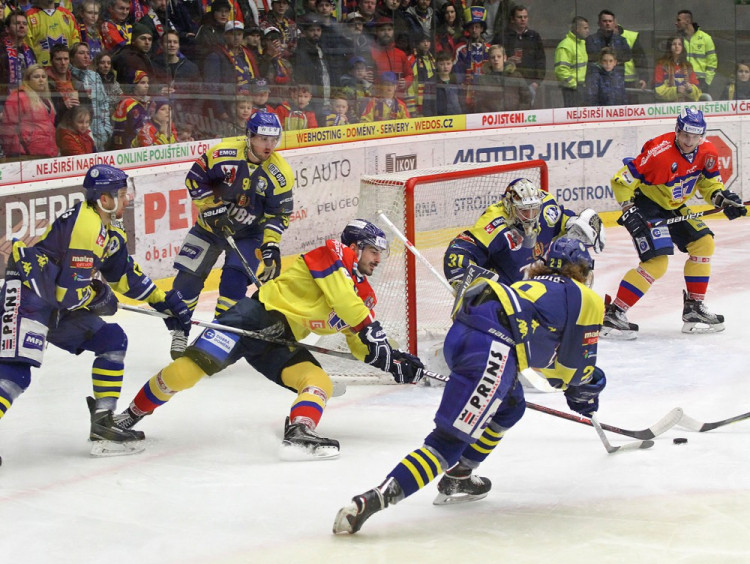 Richard Nejezchleb byl při svém debutu v dresu Motoru na ledě vidět