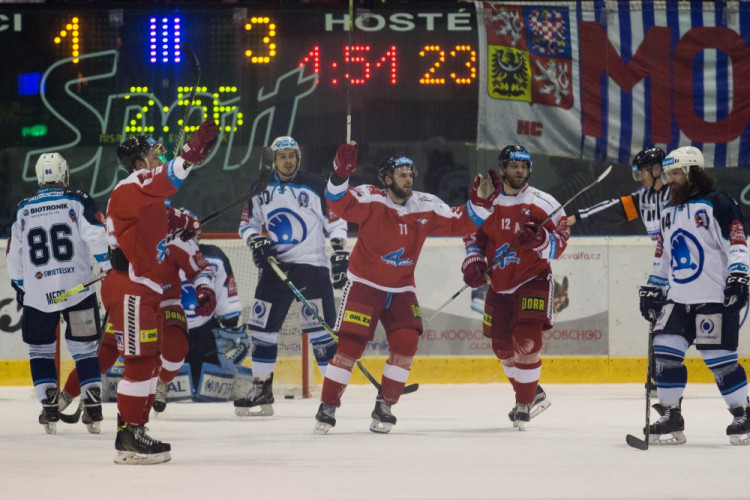 Mora doma podlehla Plzni 2:4, na šití do šaten musel Kuba Galvas a Honza Jaroměřský