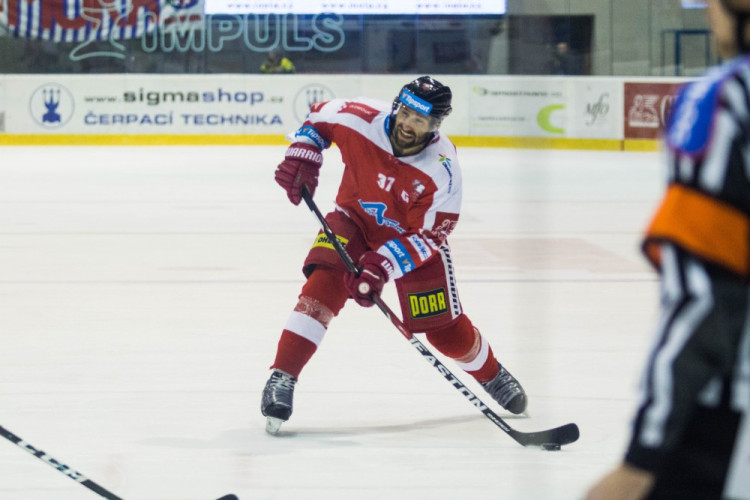 Mora doma podlehla Plzni 2:4, na šití do šaten musel Kuba Galvas a Honza Jaroměřský