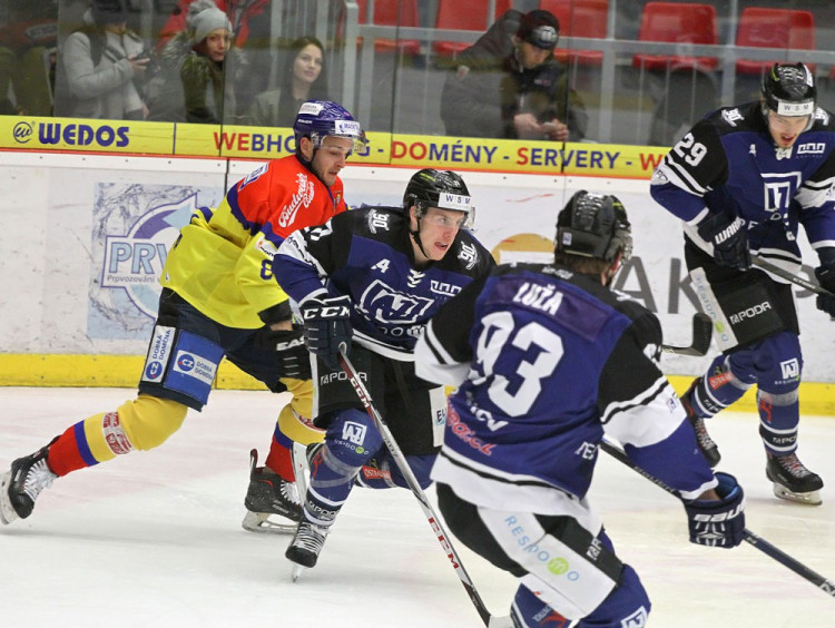 Jan Hudeček pronásledovaný Michalem Bártou