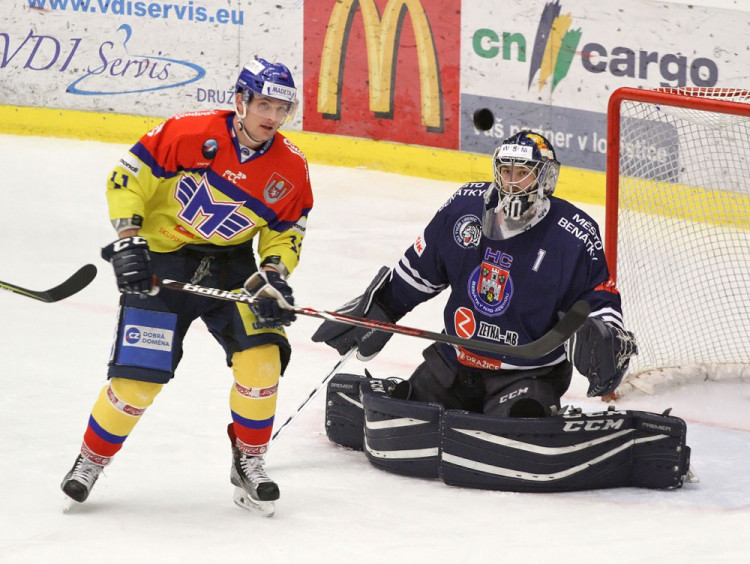 Stezka s Čermákem sledují letící kotouč