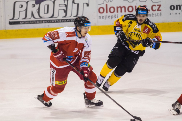Kohouti po delší době vyhráli doma, Litvínov porazili 4:2