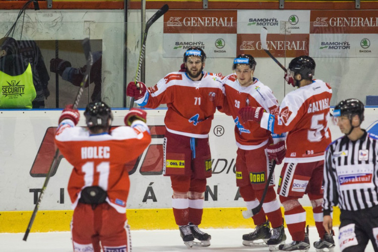 Kohouti po delší době vyhráli doma, Litvínov porazili 4:2