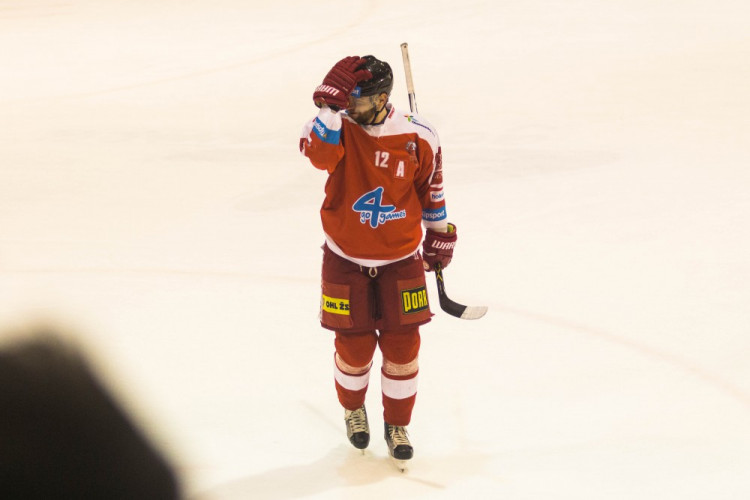 Kohouti po delší době vyhráli doma, Litvínov porazili 4:2