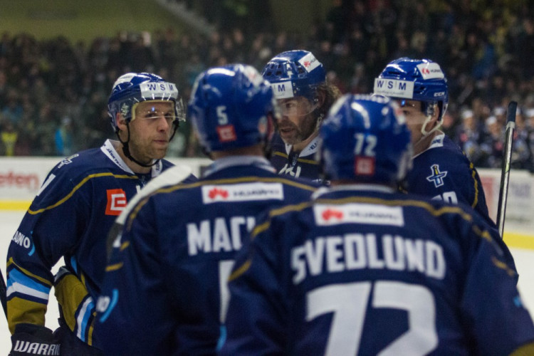 Přerov večer žil na zimáku Jágrem. Zubři navíc porazili Kladno 2:1