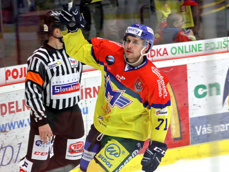 O vyrovnání se ve druhé třetině postaral Luboš Rob