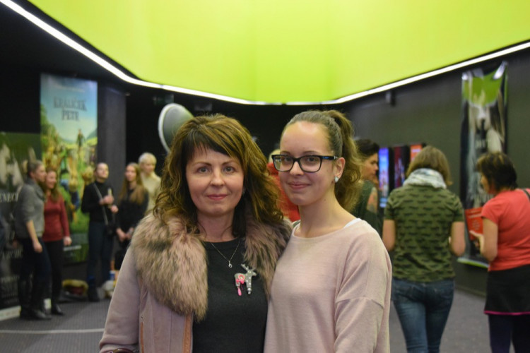 Ženy vzaly útokem Premiere Cinemas. Užily si předpremiéru Padesáti odstínů svobody