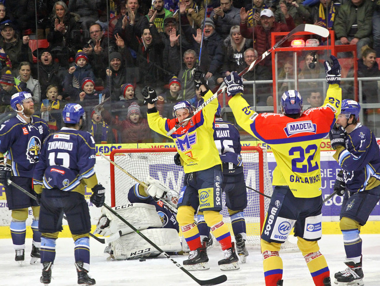 Na začátku utkání to vypadalo slibně. Už ve 3. minutě poslal Jihočechy do vedení šťastnou trefou Michal Bárta