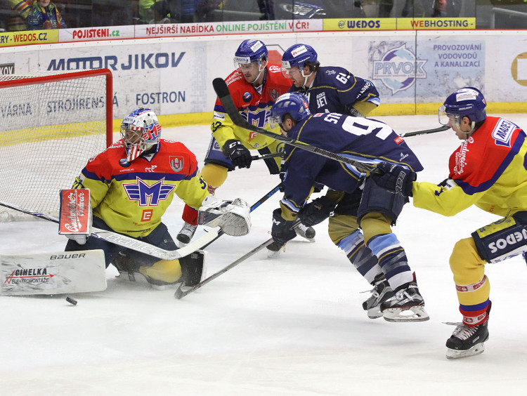 Velká šance Jakuba Strnada v první třetině, kterou Kváča kryl