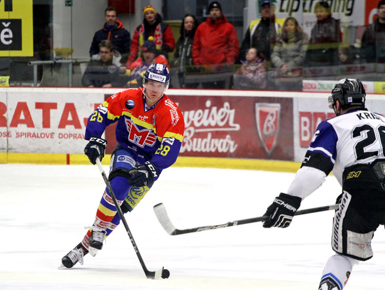 Vít Jonák zakládá útok