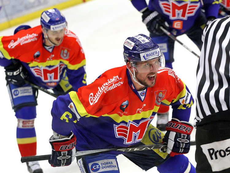 Petr Vampola se v play-off ukazuje jako skutečný lídr. Jeho zkušenosti jsou k nezaplacení