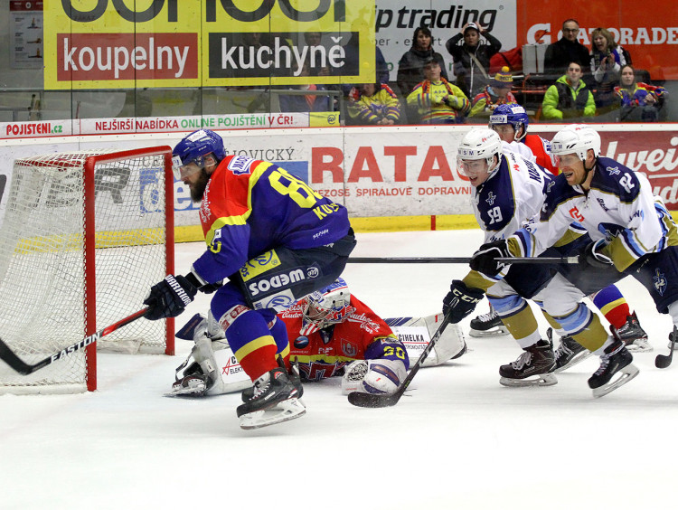 Adam Kubík s Miloslavem Hořavou donutili svým tlakem Kváču udělat rozštěp