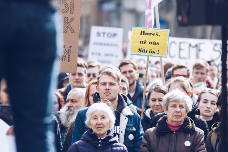 Studentská stávka #VyjdiVen v Brně optikou Vojtěcha Káby