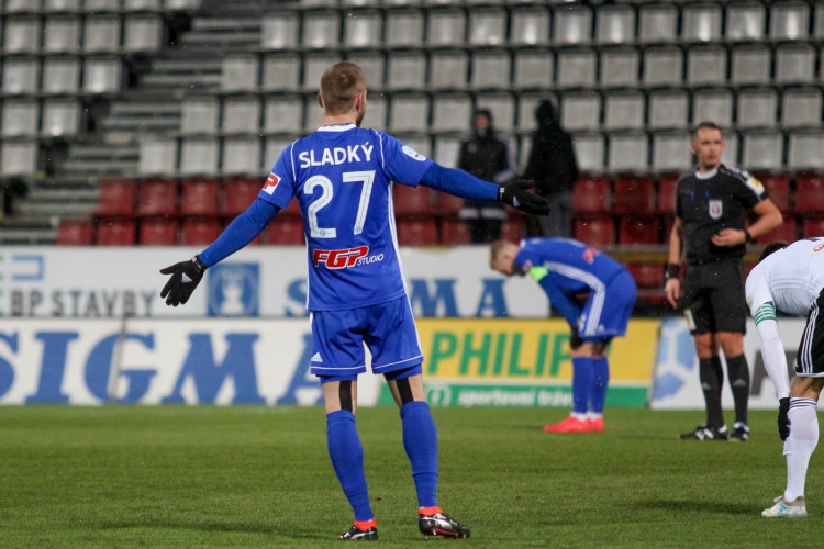 Sigma doma jen remizovala s Karvinou 1:1, přišla tak o třetí místo v tabulce