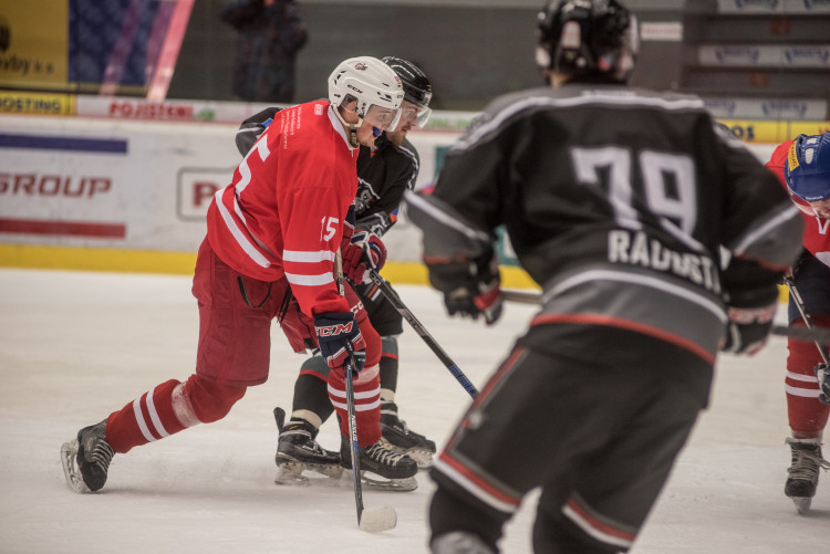 3. hokejový souboj vysokých škol: JČU - VŠTE 4:1