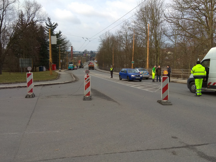 Uzavření Brněnského mostu z důvodu rekonstrukce, duben 2017