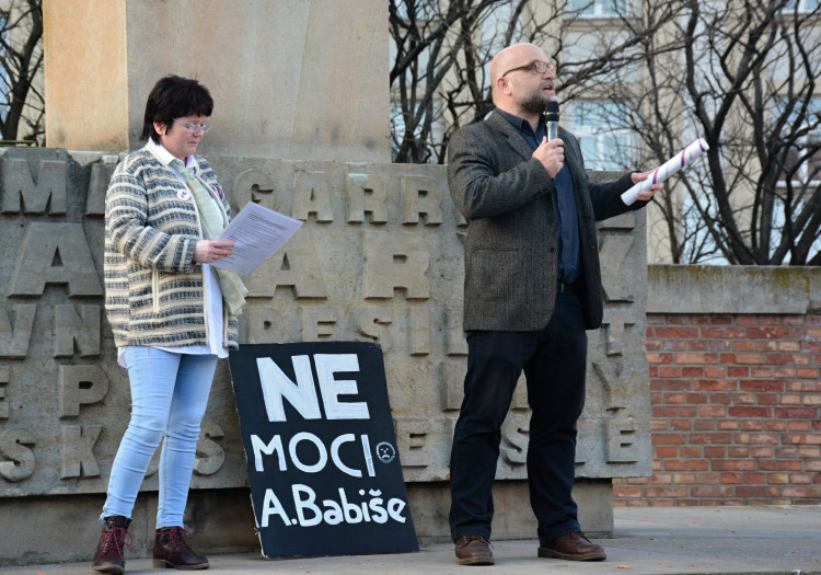 V řadě měst se konaly demonstrace proti vládě Andreje Babiše, v Hradci se sešly stovky lidí