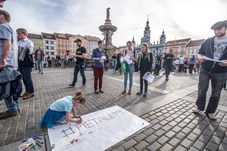 Budějcké pietní shromáždění za oběti koncentračního tábora v Letech