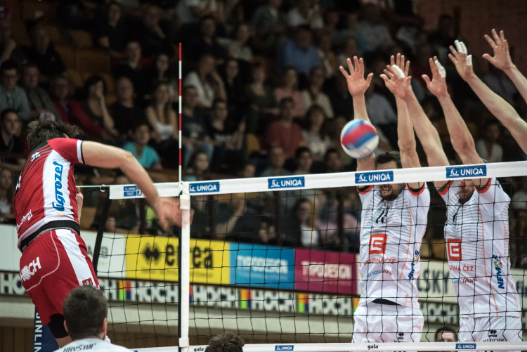 Třetí semifinále volejbalové extraligy mužů Jihostroj - Karlovarsko