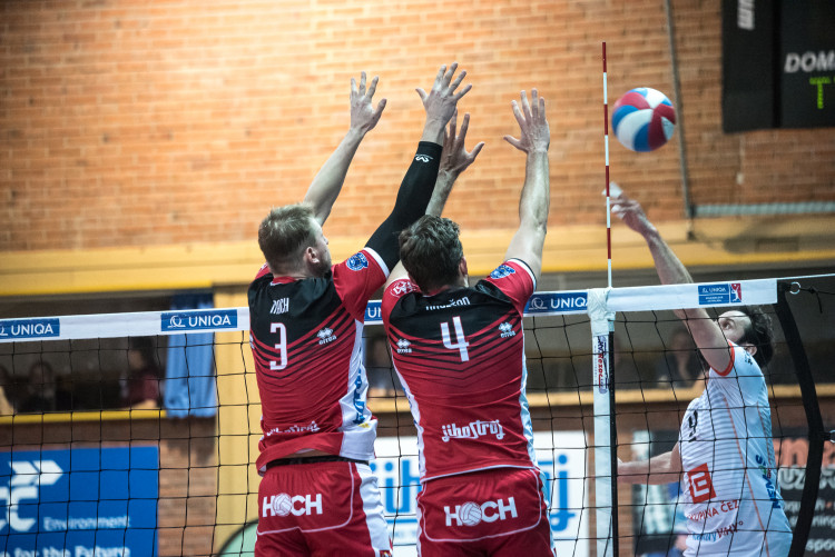 Třetí semifinále volejbalové extraligy mužů Jihostroj - Karlovarsko