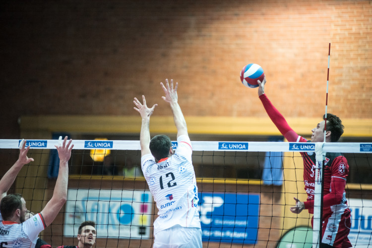 Třetí semifinále volejbalové extraligy mužů Jihostroj - Karlovarsko