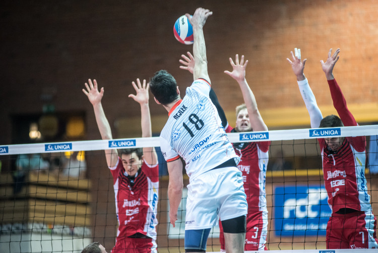 Třetí semifinále volejbalové extraligy mužů Jihostroj - Karlovarsko