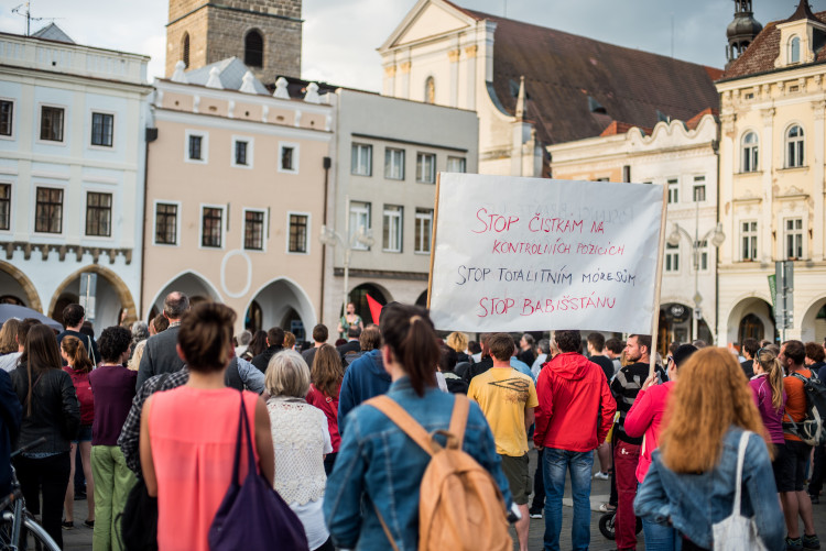 Protest proti plíživé totalitě ANO
