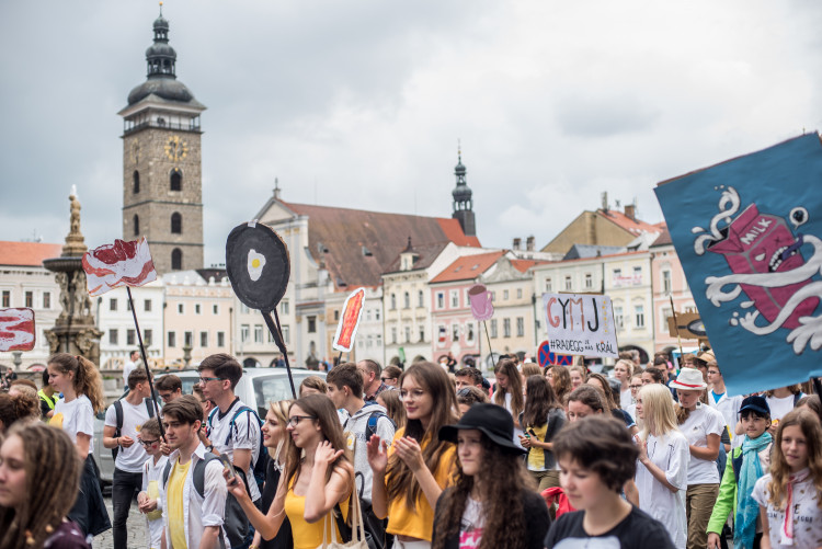 Králem Budějovického Majálesu se stal Martin Picek z Gymnázia J. V. Jirsíka