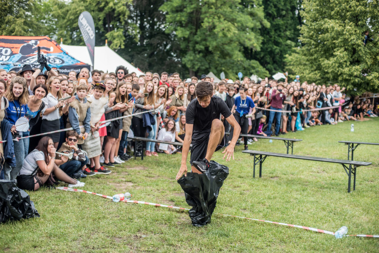 Králem Budějovického Majálesu se stal Martin Picek z Gymnázia J. V. Jirsíka