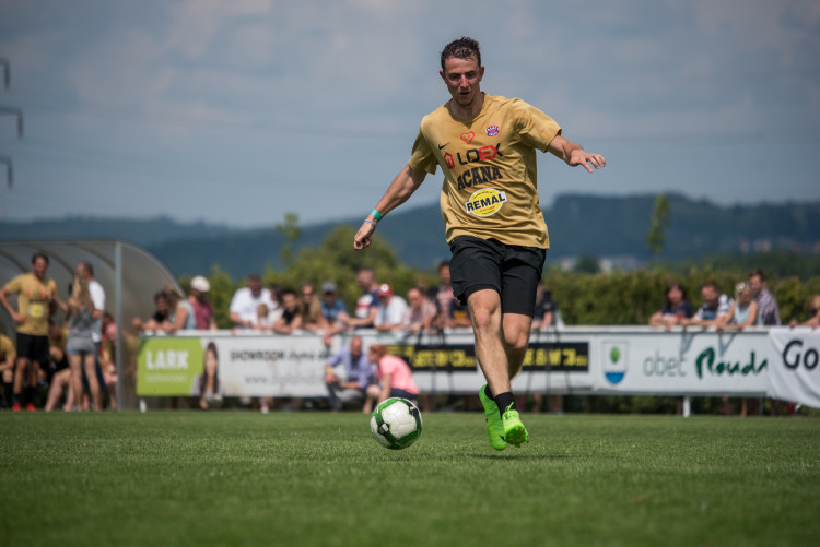 Pomáháme fotbalem 2018