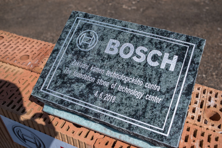 Otevření parkovacího domu a zahájení stavby vývojového centra společnosti Robert Bosch
