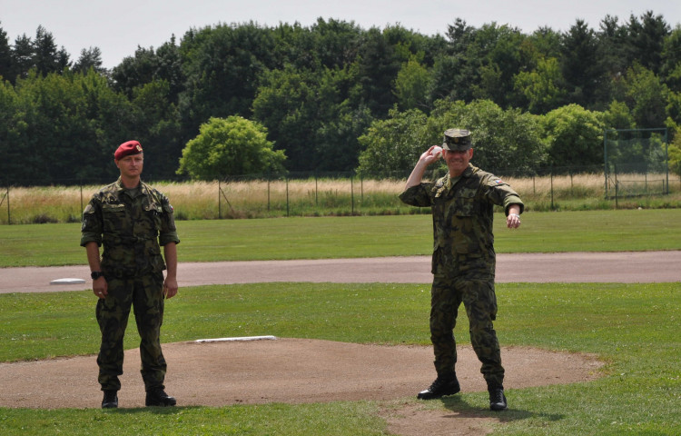 Olomoučtí baseballisté uctili válečné veterány, dorazil i pětadevadesátiletý generál Emil Boček