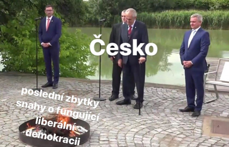 Internetové vtípky na prezidentovo veřejné pálení trenýrek