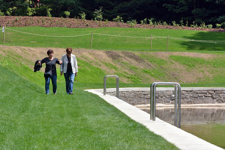 Lesní koupaliště se otevřelo pro veřejnost