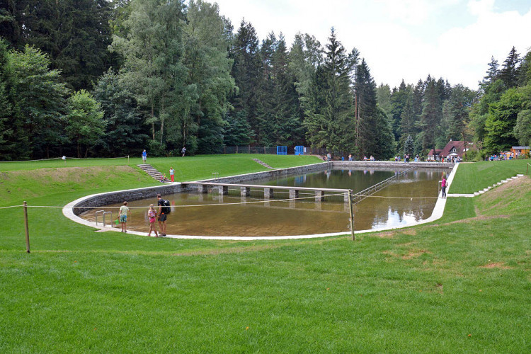 Lesní koupaliště se otevřelo pro veřejnost