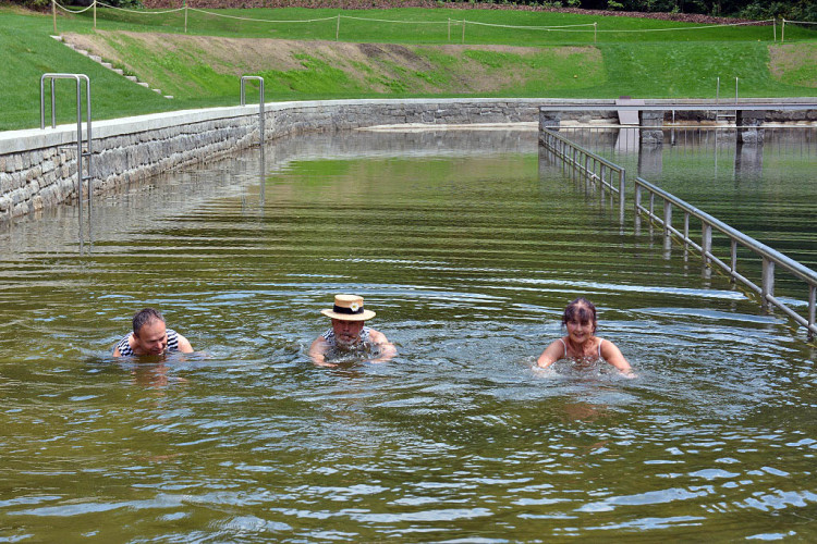 Lesní koupaliště se otevřelo pro veřejnost