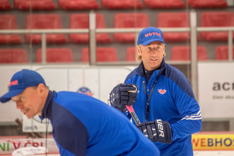 První trénink hokejistů Motoru na ledě při přípravě na sezonu 2018/2019