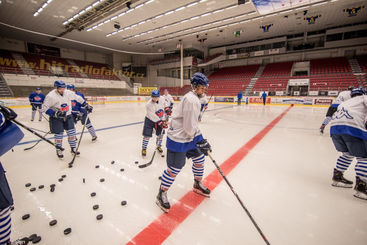 První trénink hokejistů Motoru na ledě při přípravě na sezonu 2018/2019