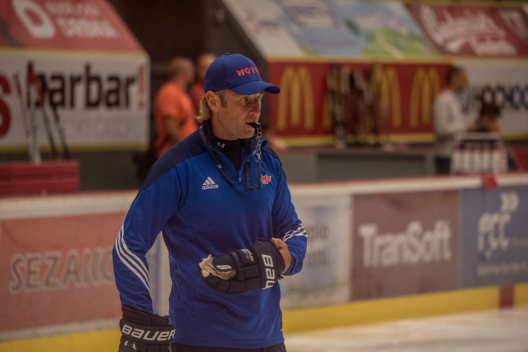 První trénink hokejistů Motoru na ledě při přípravě na sezonu 2018/2019