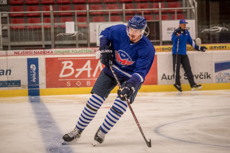 První trénink hokejistů Motoru na ledě při přípravě na sezonu 2018/2019