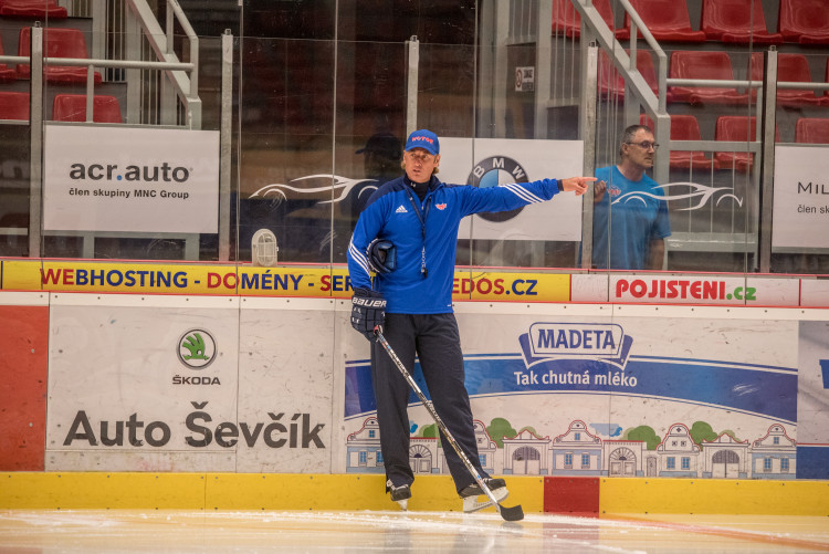 První trénink hokejistů Motoru na ledě při přípravě na sezonu 2018/2019