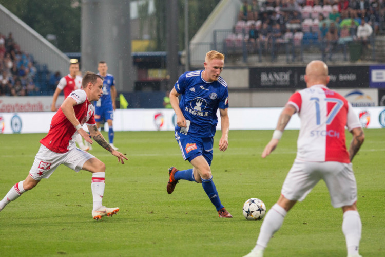 FOTOGALERIE: Slavia nadělila na úvod ligy Sigmě tři góly, z domácích zářil nováček Pilař