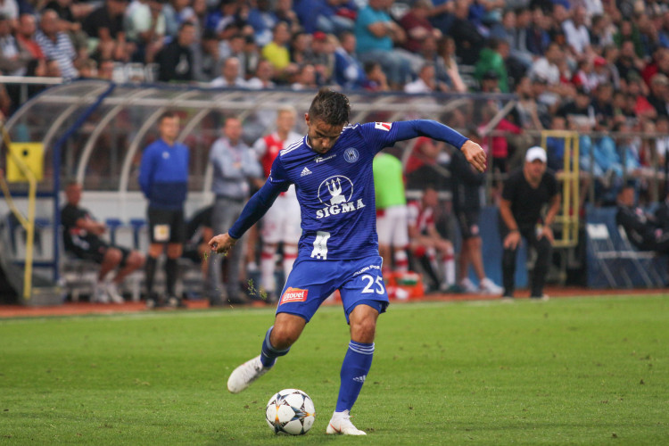 FOTOGALERIE: Slavia nadělila na úvod ligy Sigmě tři góly, z domácích zářil nováček Pilař