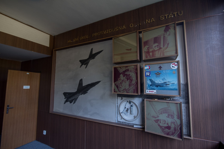 Jihočeský kraj převzal bývalé prostory kasáren na letišti v Plané