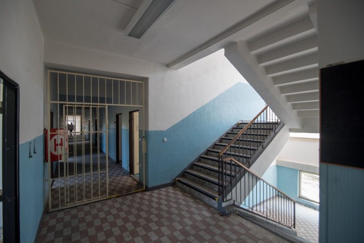 Jihočeský kraj převzal bývalé prostory kasáren na letišti v Plané