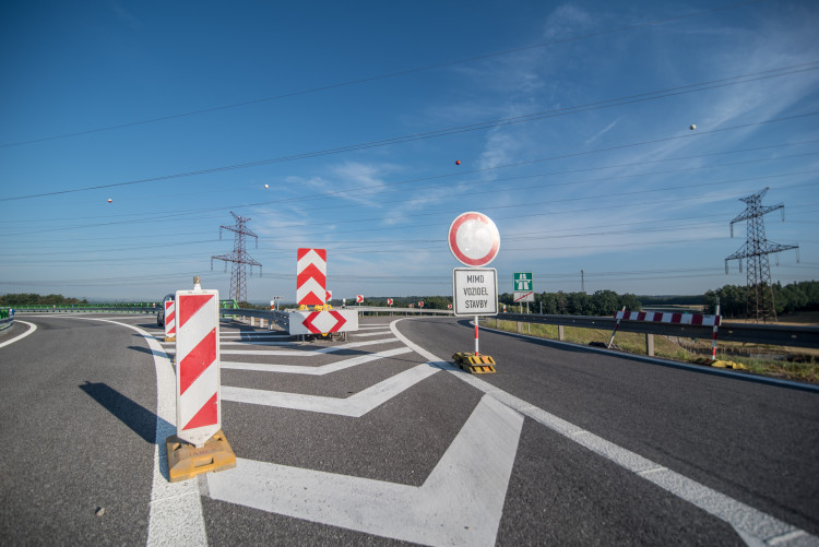 Hlavní tah mezi Ševětínem a Borkem je na dva týdny zavřený