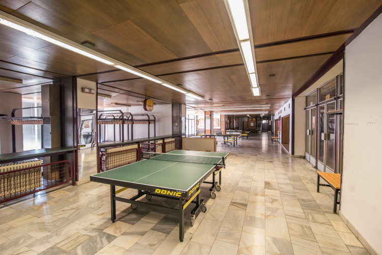 Sportovní hala bude na novou sezonu připravena. O restauraci mají znovu zájem volejbalisté