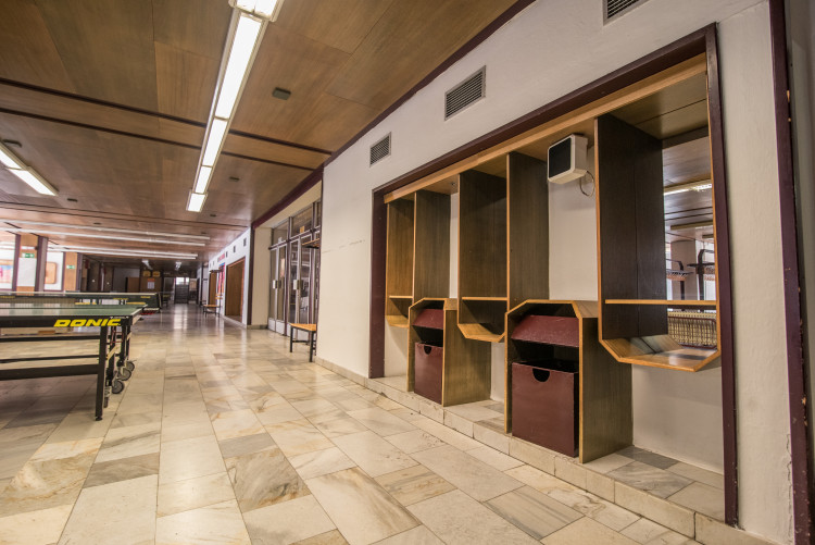 Sportovní hala bude na novou sezonu připravena. O restauraci mají znovu zájem volejbalisté