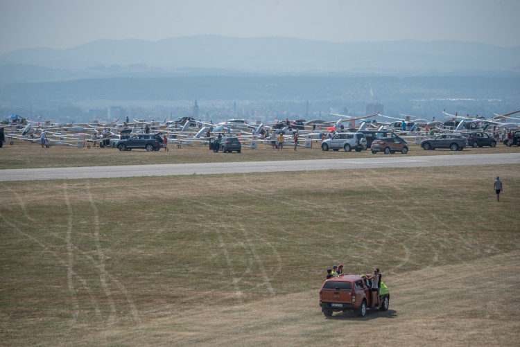 Mistrovství světa v bezmotorovém létání  na letišti Hosín