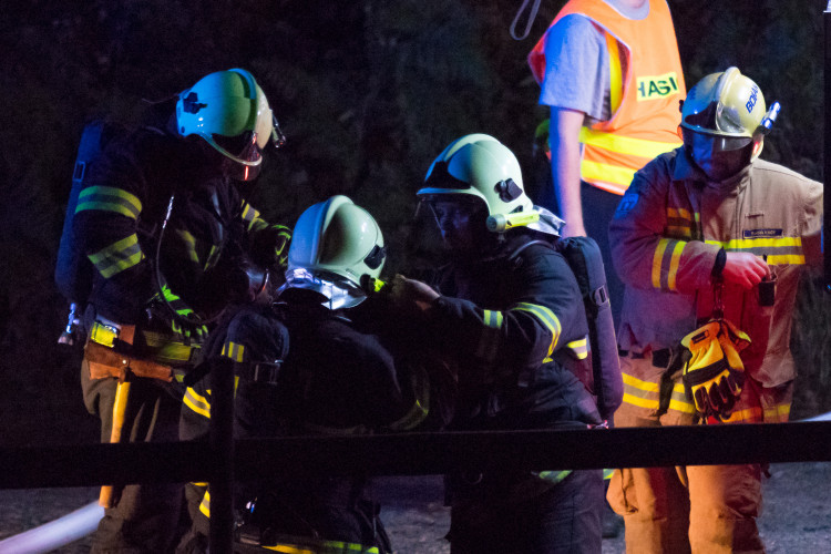 Požár skládky na Proseči